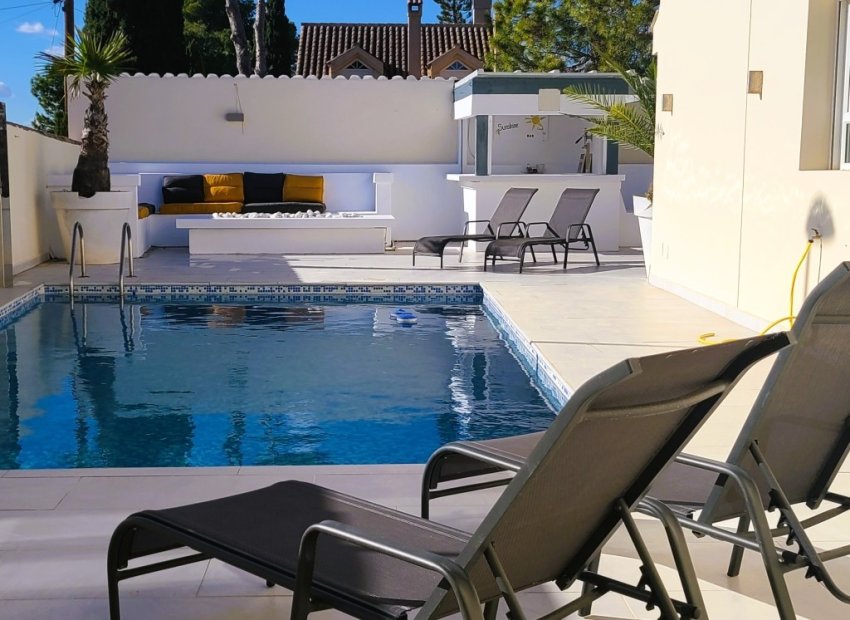 Resale - Villa - Torrevieia - Los Balcones