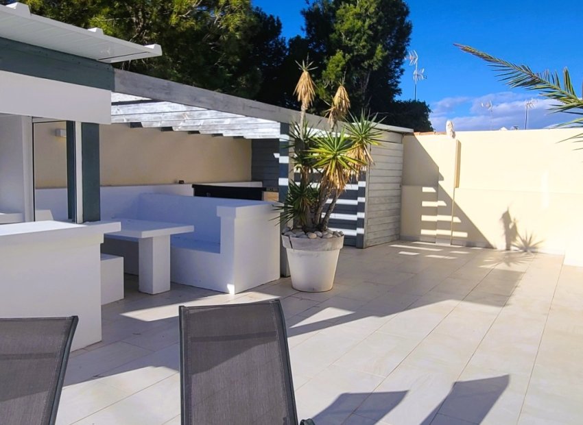 Resale - Villa - Torrevieia - Los Balcones