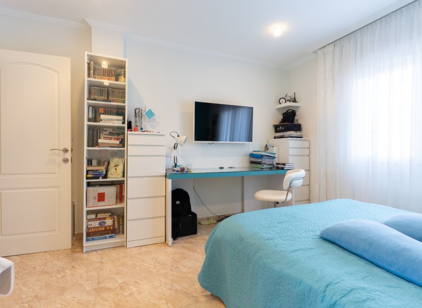 Resale - Villa - Torrevieia - Los Balcones