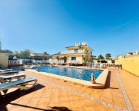 Resale - Villa - Torrevieia - Los Balcones