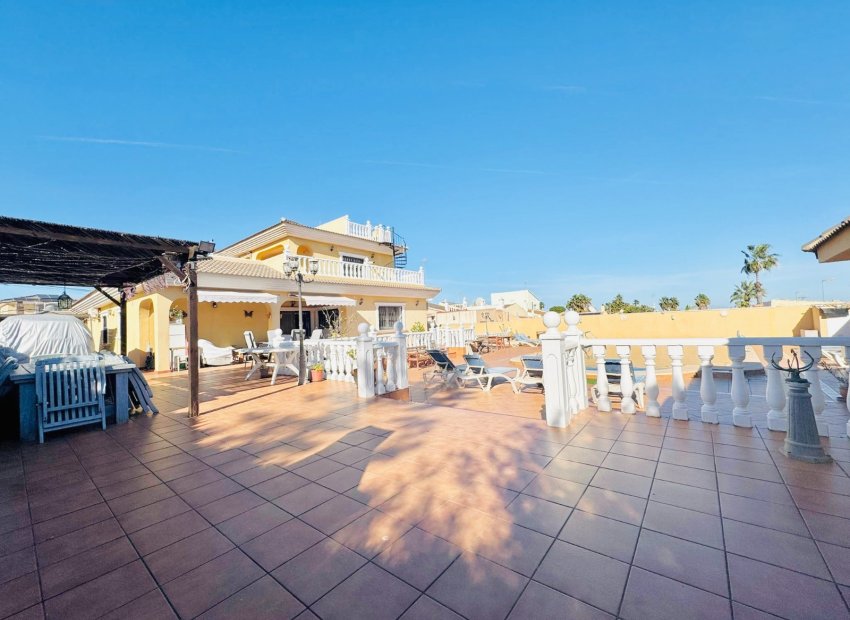 Resale - Villa - Torrevieia - Los Balcones