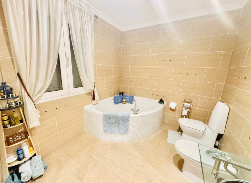 Resale - Villa - Torrevieia - Los Balcones