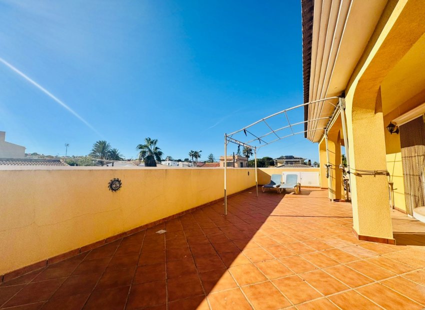 Resale - Villa - Torrevieia - Los Balcones