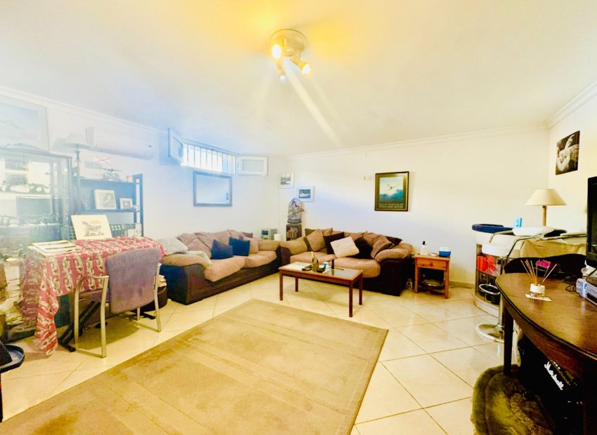 Resale - Villa - Torrevieia - Los Balcones