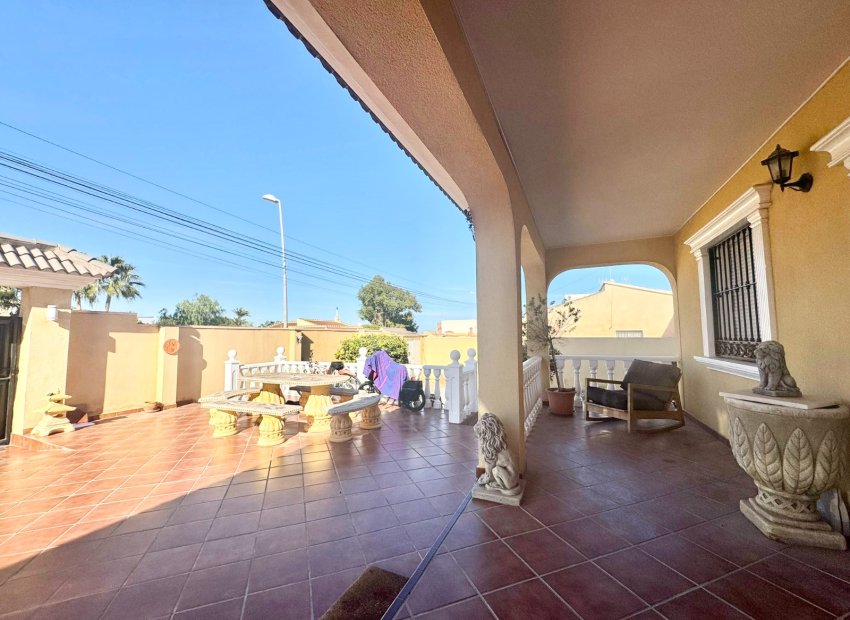 Resale - Villa - Torrevieia - Los Balcones
