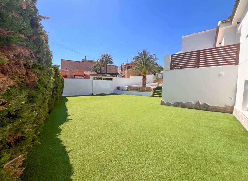 Resale - Villa - Torrevieia - Los Balcones