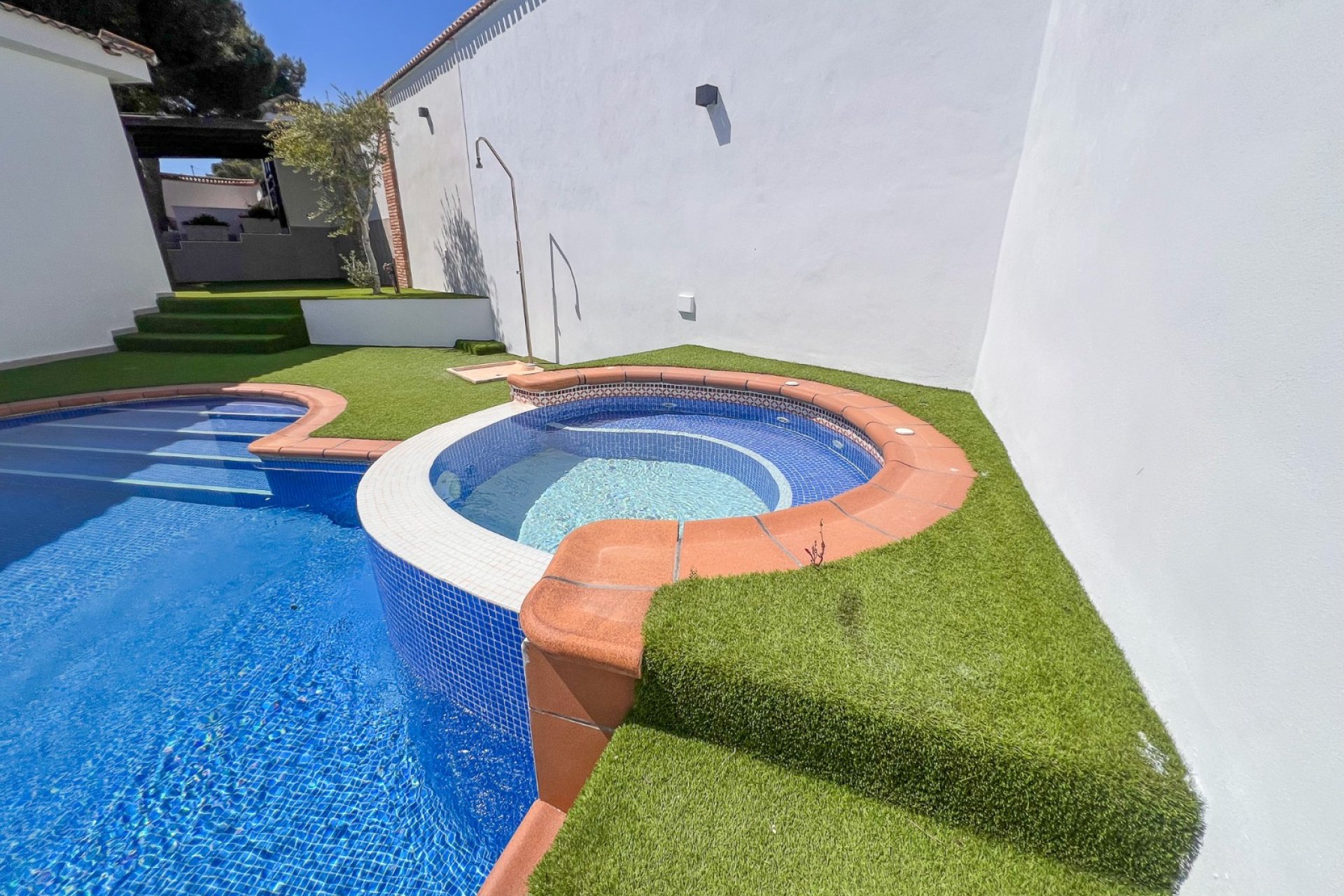 Resale - Villa - Torrevieia - Los Balcones