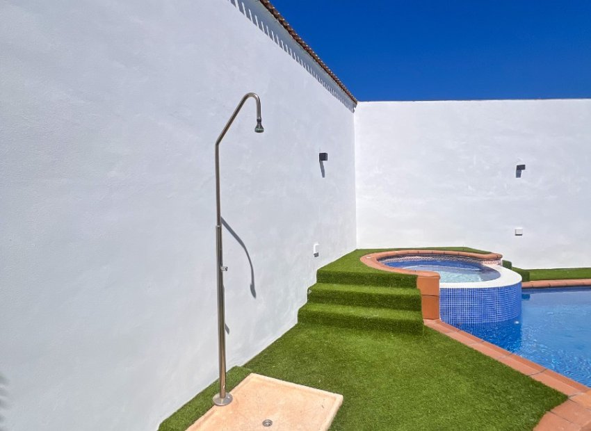Resale - Villa - Torrevieia - Los Balcones
