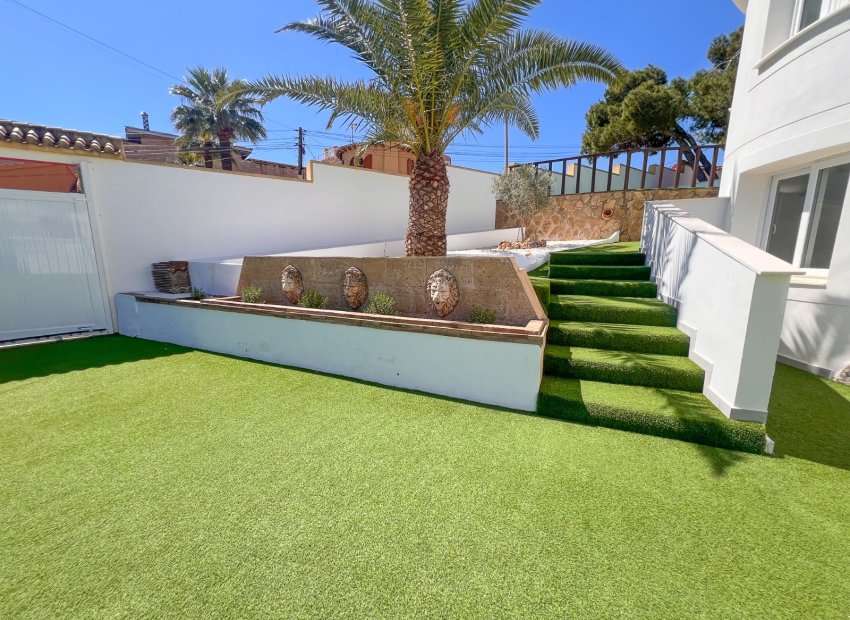 Resale - Villa - Torrevieia - Los Balcones