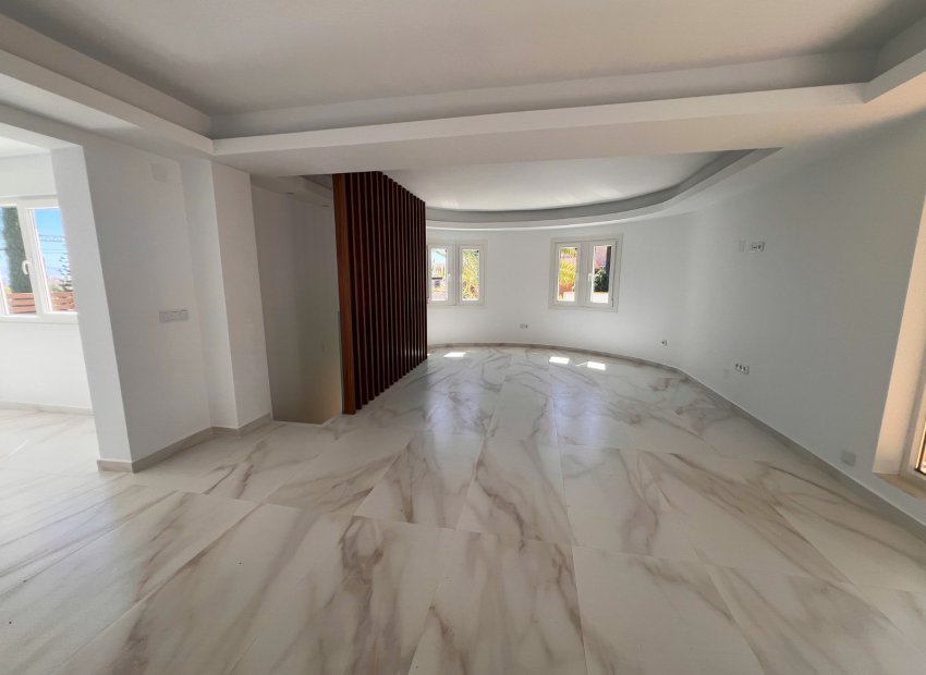 Resale - Villa - Torrevieia - Los Balcones