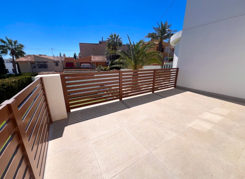Resale - Villa - Torrevieia - Los Balcones