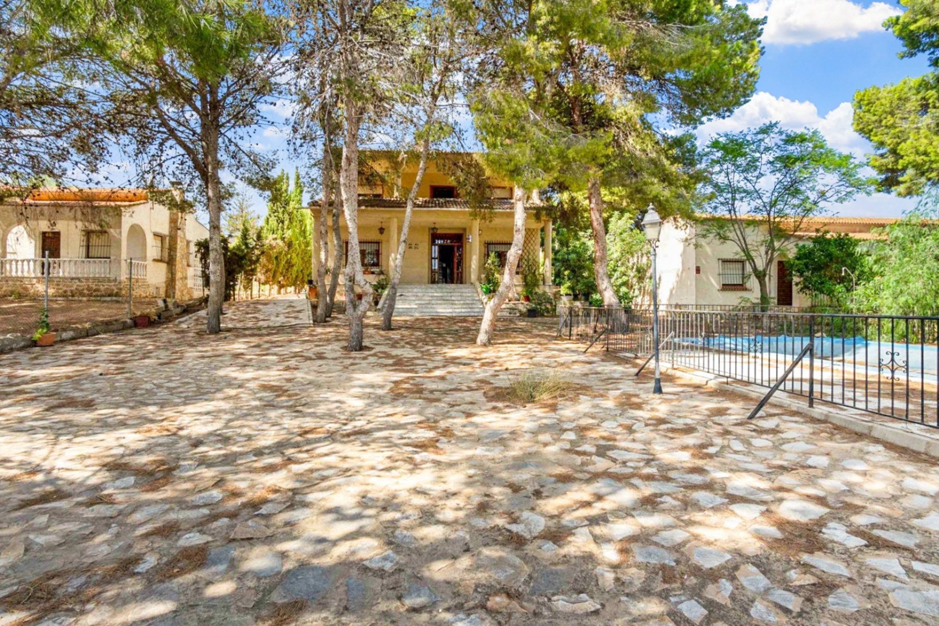 Resale - Villa - Torrevieia - Los Balcones