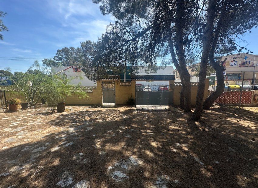 Resale - Villa - Torrevieia - Los Balcones