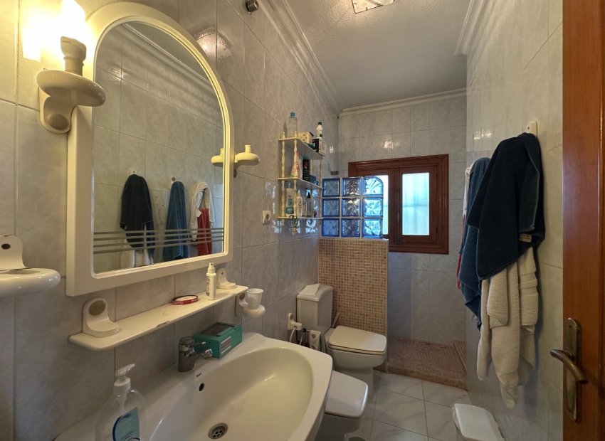 Resale - Villa - Torrevieia - Los Balcones