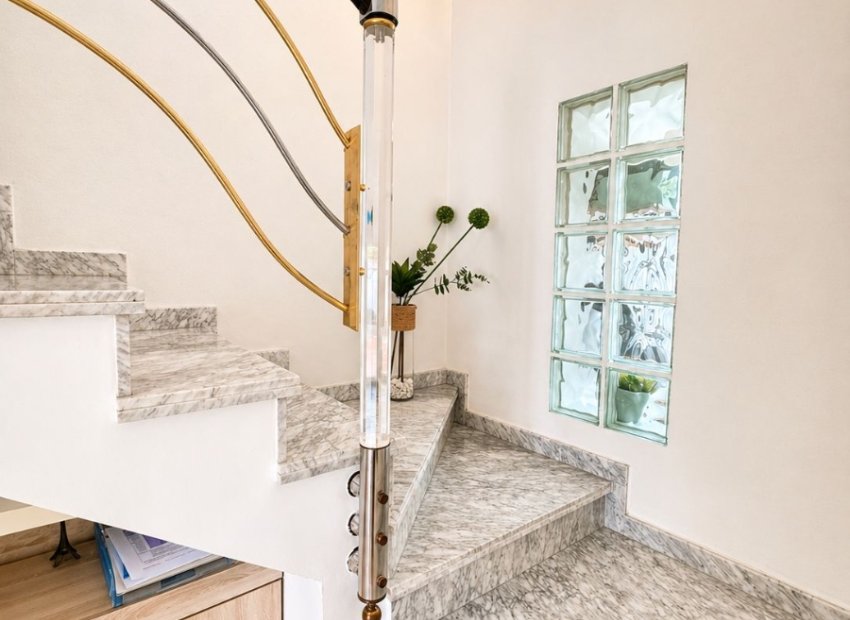 Resale - Villa - Torrevieia - Nueva Torrevieja