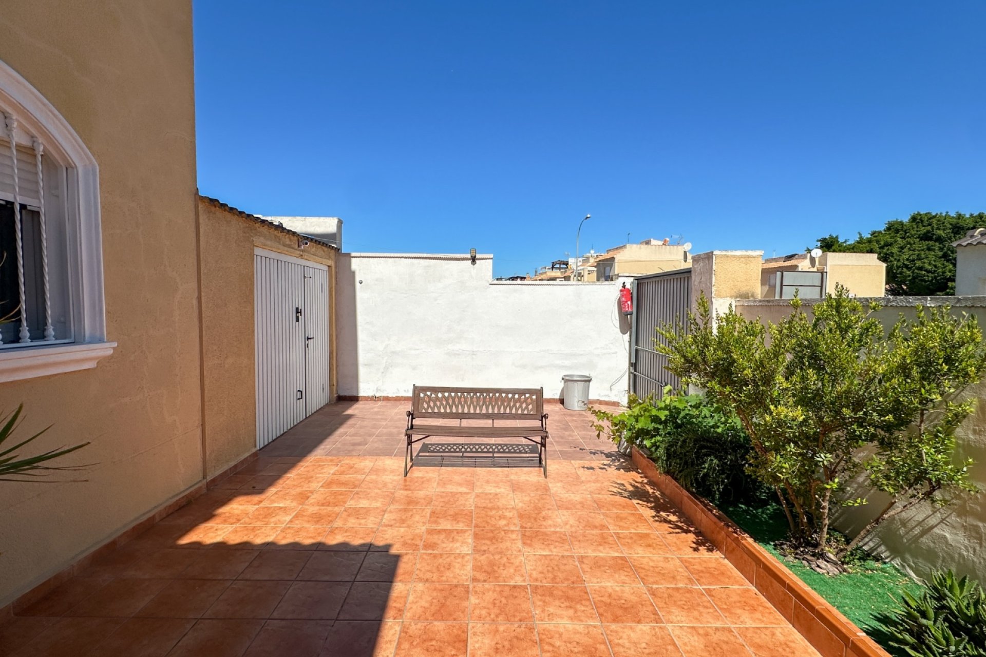 Resale - Villa - Torrevieia - Nueva Torrevieja