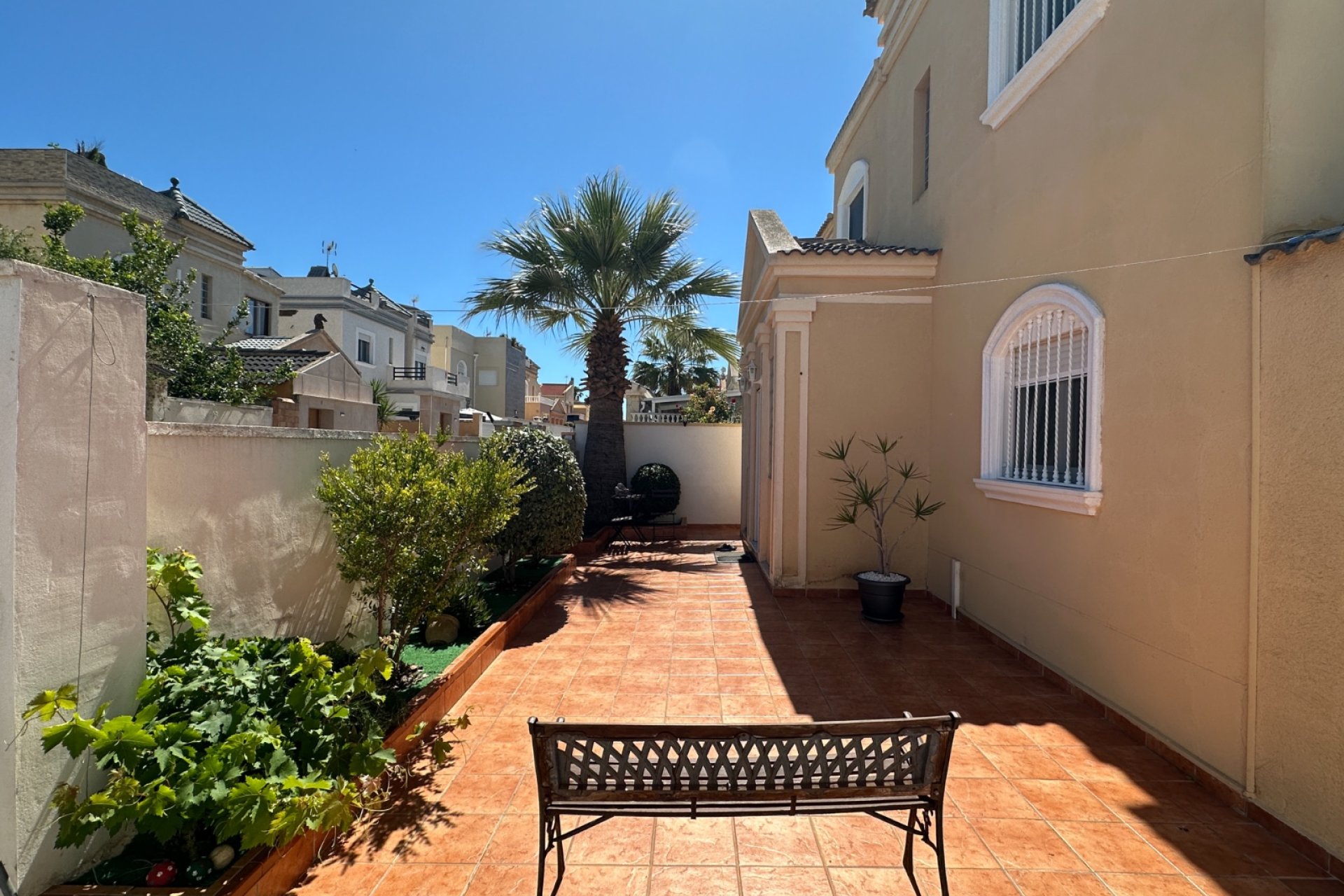 Resale - Villa - Torrevieia - Nueva Torrevieja