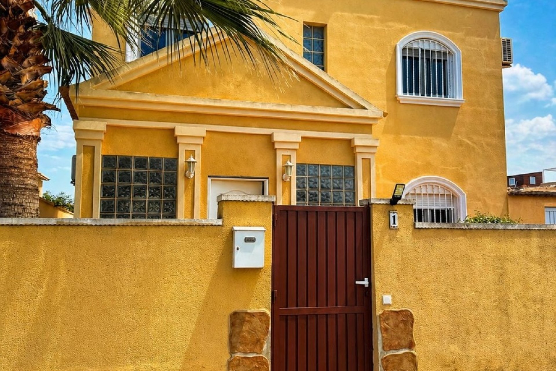 Resale - Villa - Torrevieia - Nueva Torrevieja