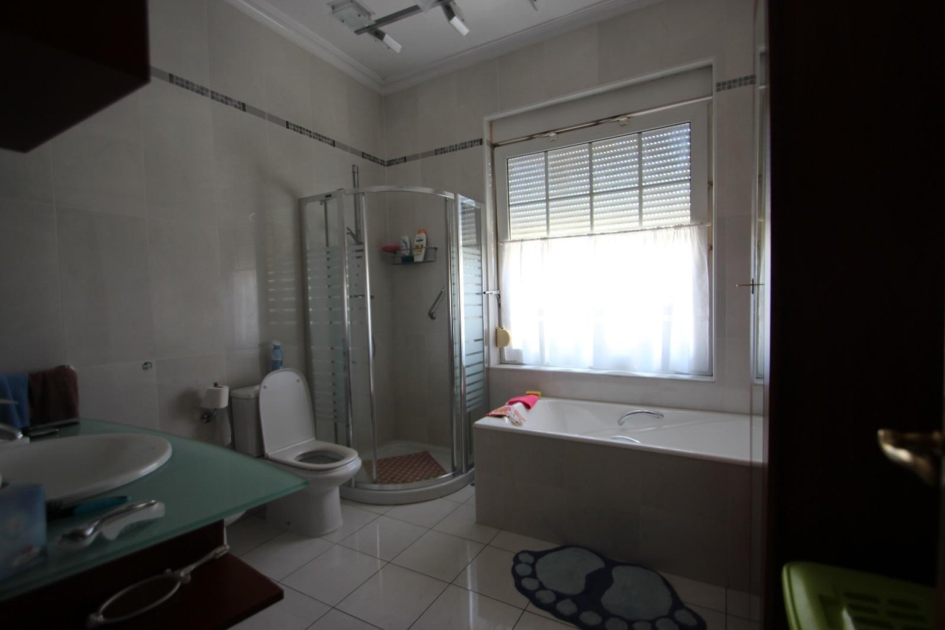 Resale - Villa - Torrevieia - Punta Prima