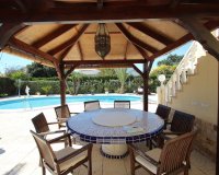 Resale - Villa - Torrevieia - Punta Prima