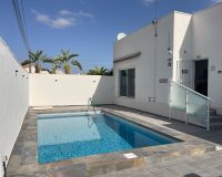 Resale - Villa - Torrevieia - San Luis