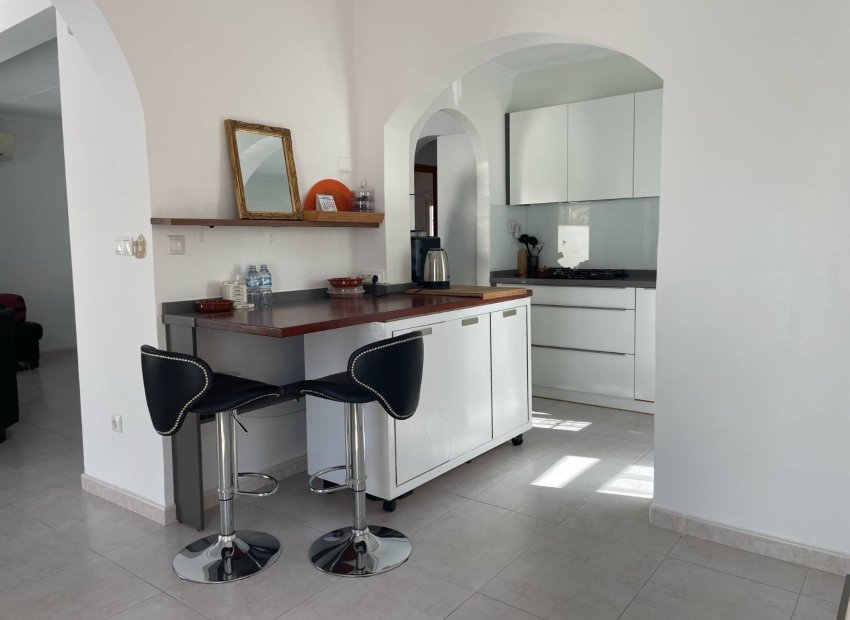 Resale - Villa - Torrevieia - San Luis