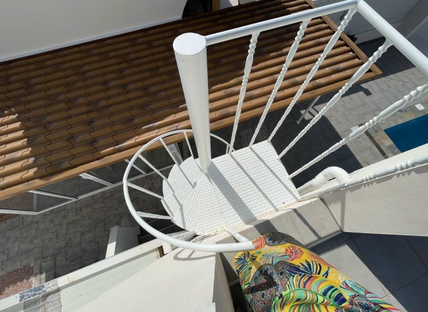 Resale - Villa - Torrevieia - San Luis