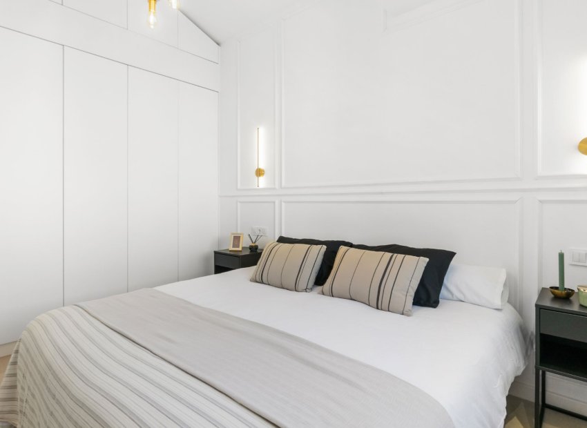 Resale - Villa - Torrevieia - San Luis