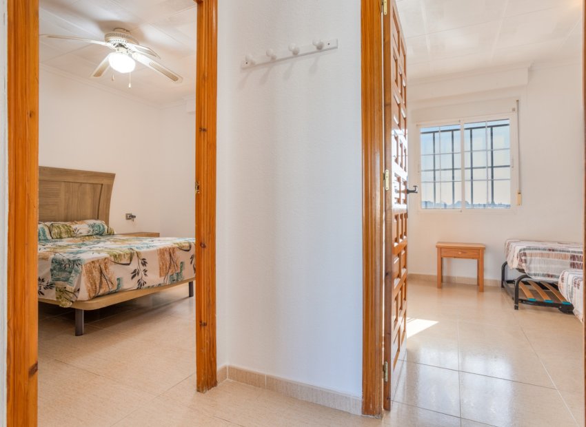 Resale - Villa - Torrevieia - San Luis