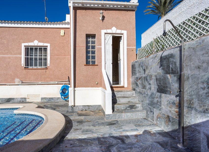 Resale - Villa - Torrevieia - San Luis