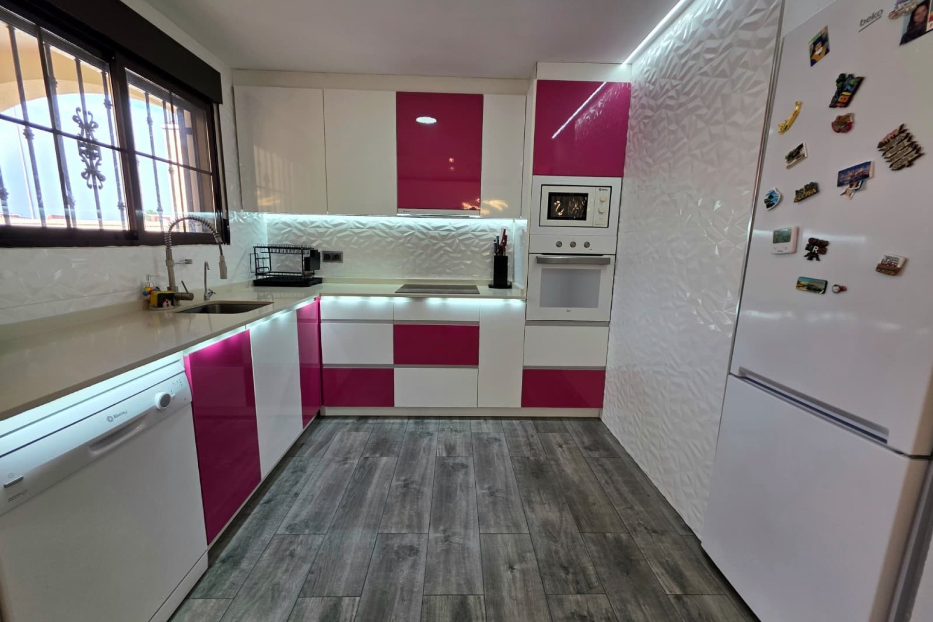 Resale - Villa - Torrevieia - Sector 25