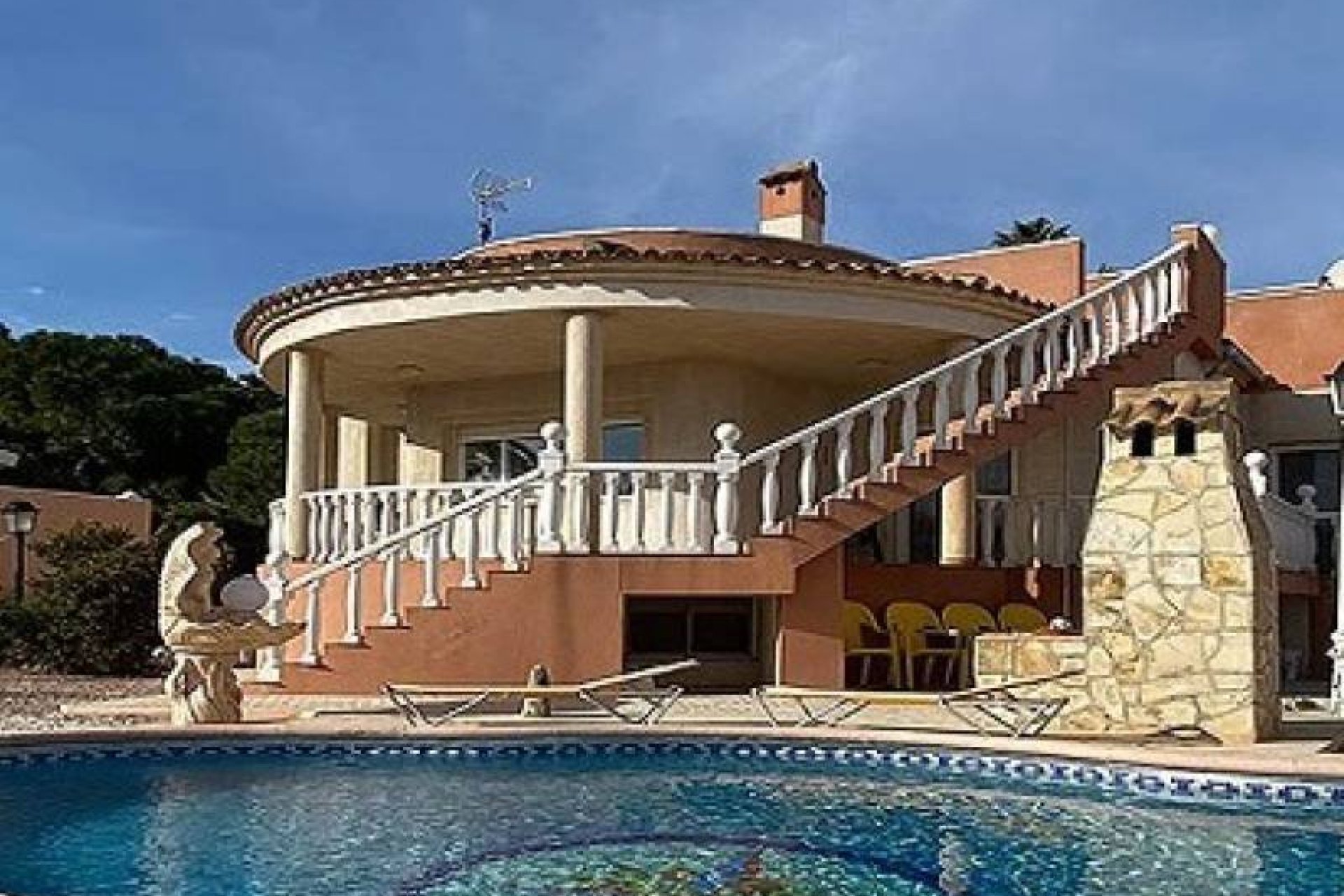 Resale - Villa - Torrevieia - Torrevieja