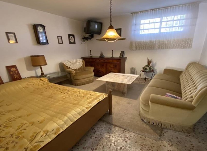 Resale - Villa - Torrevieia - Torrevieja