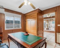 Resale - Villa - Torrevieia - Torrevieja