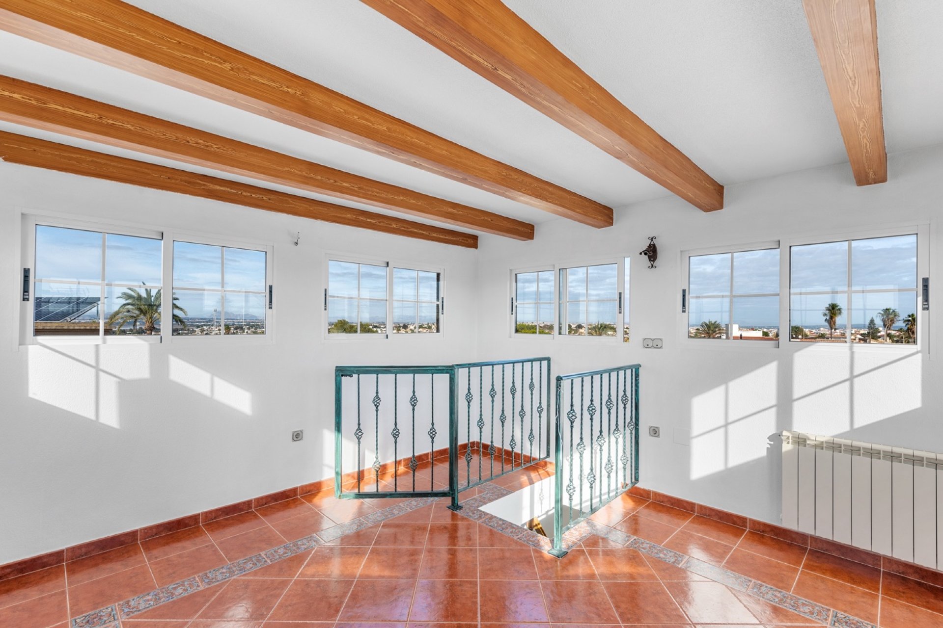 Resale - Villa - Torrevieia - Torrevieja