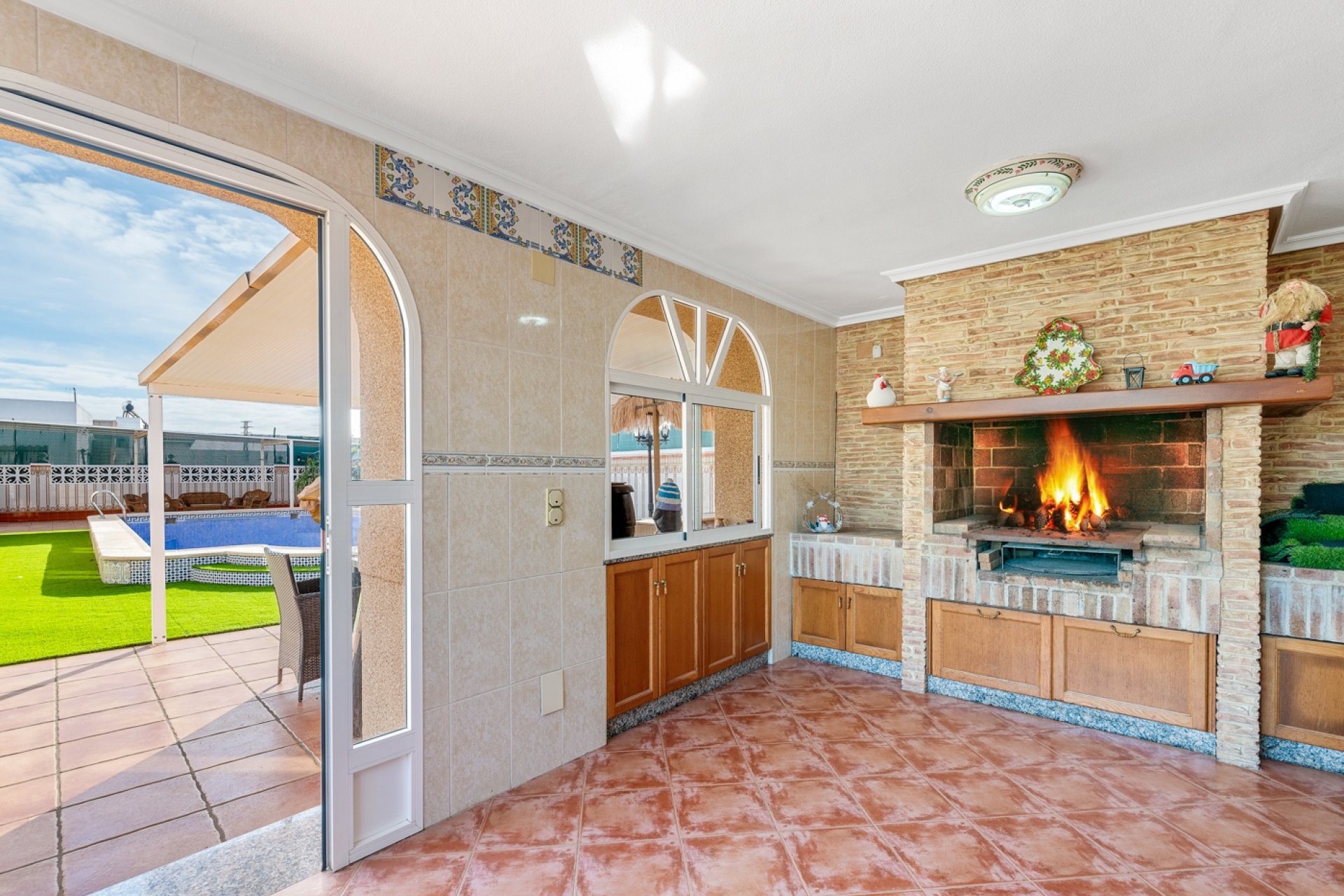 Resale - Villa - Torrevieia - Torrevieja