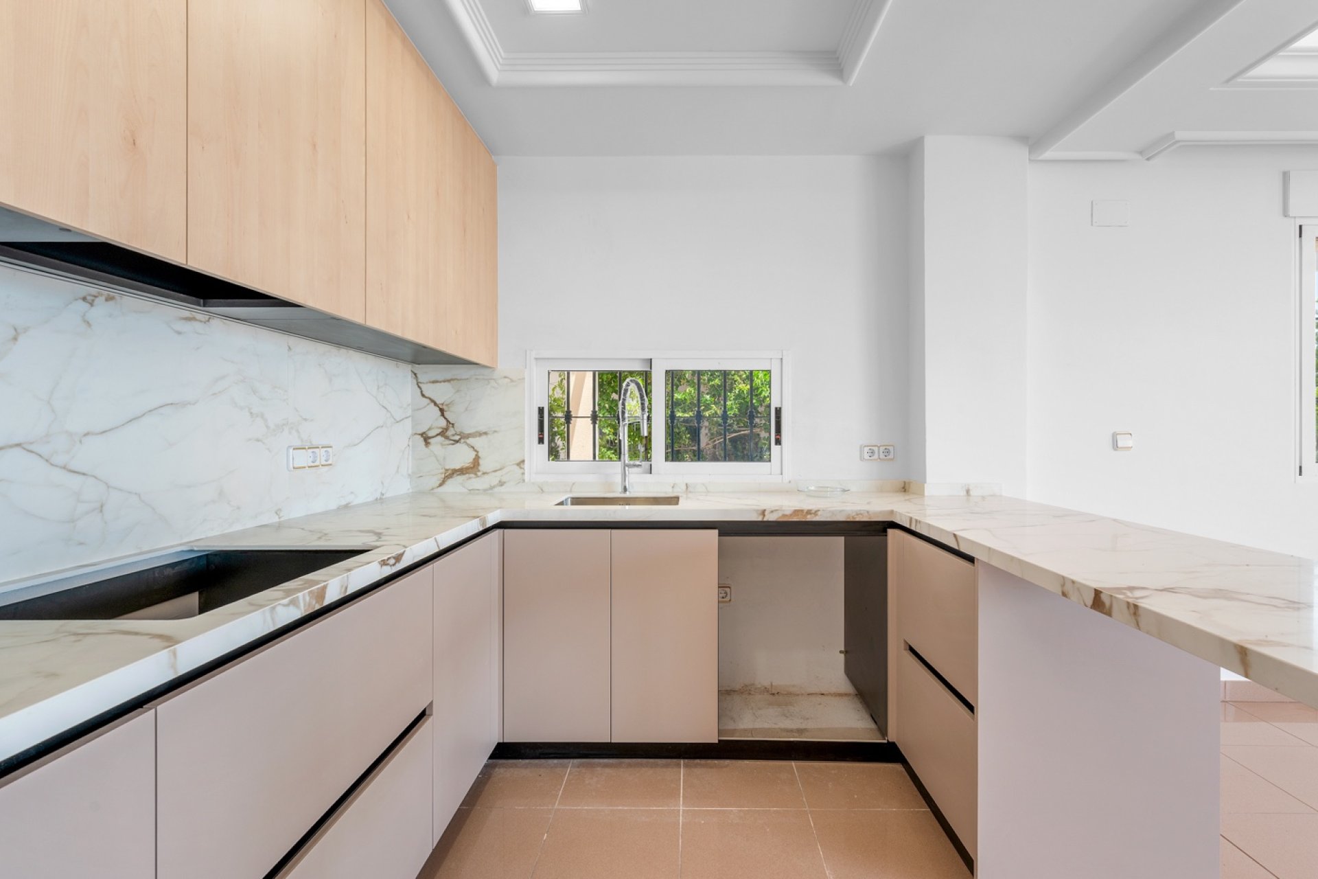 Resale - Villa - Torrevieia - Torrevieja