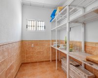 Resale - Villa - Torrevieia - Torrevieja