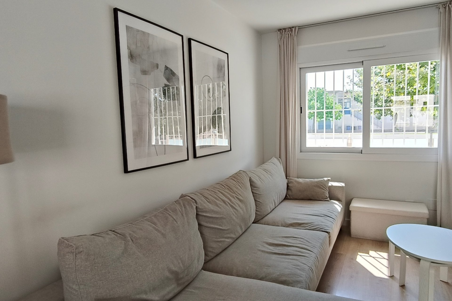 Resale - Villa - Torrevieia - Torrevieja