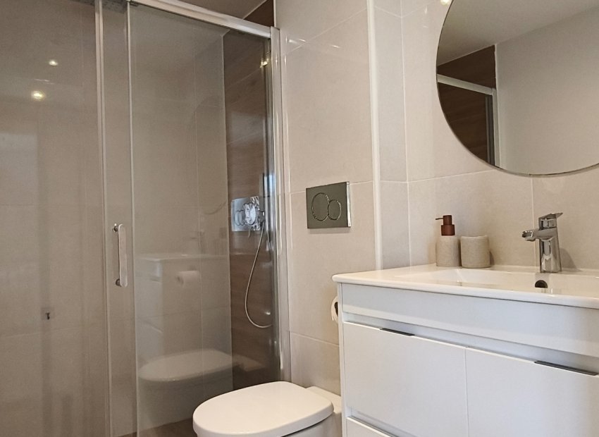 Resale - Villa - Torrevieia - Torrevieja