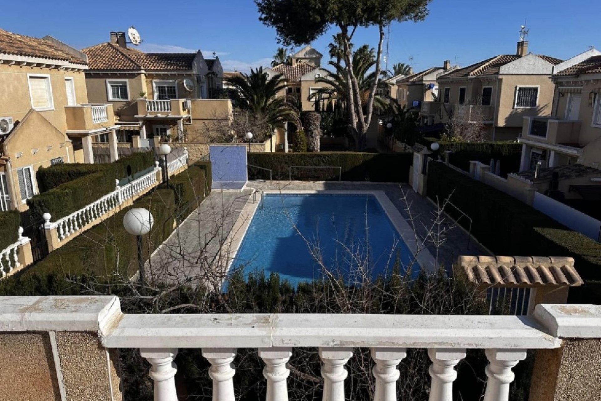 Resale - Villa - Torrevieia - Torrevieja