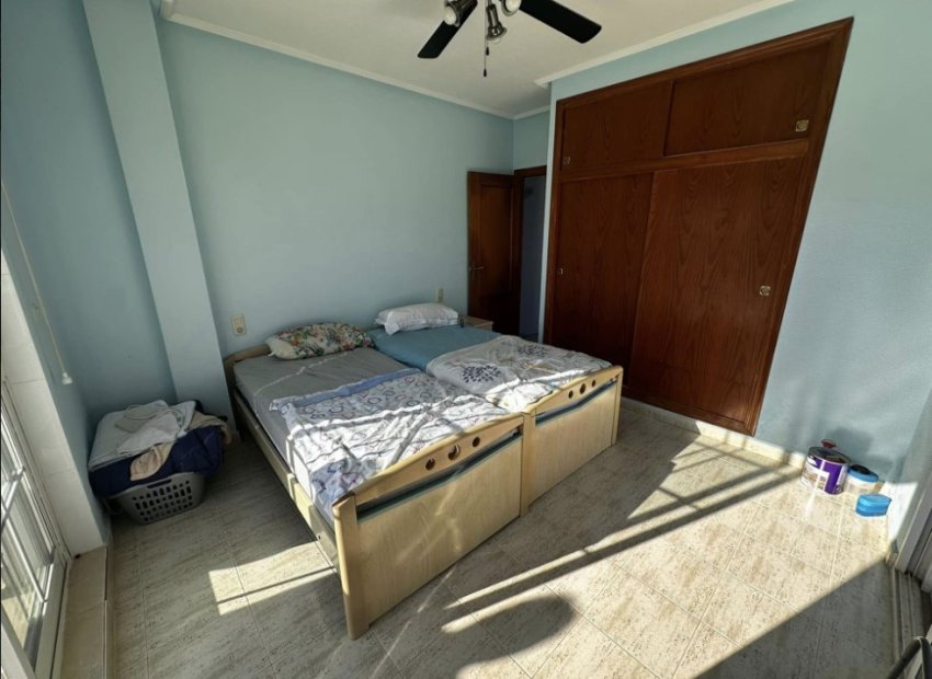 Resale - Villa - Torrevieia - Torrevieja