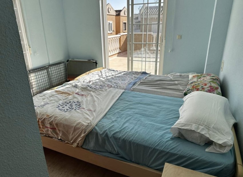 Resale - Villa - Torrevieia - Torrevieja