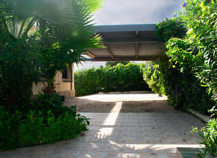 Resale - Villa - Torrevieia - Torrevieja