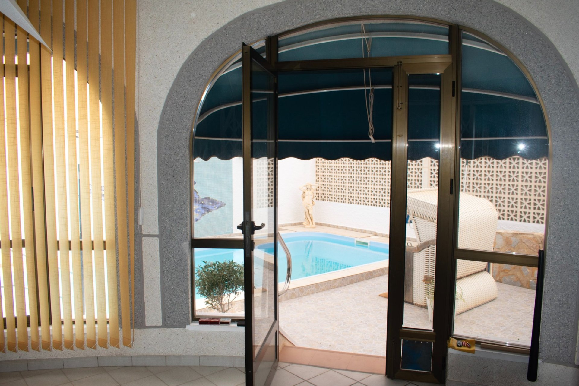 Resale - Villa - Torrevieia - Torrevieja