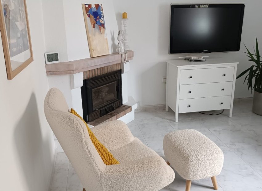 Resale - Villa - Torrevieia - Torrevieja