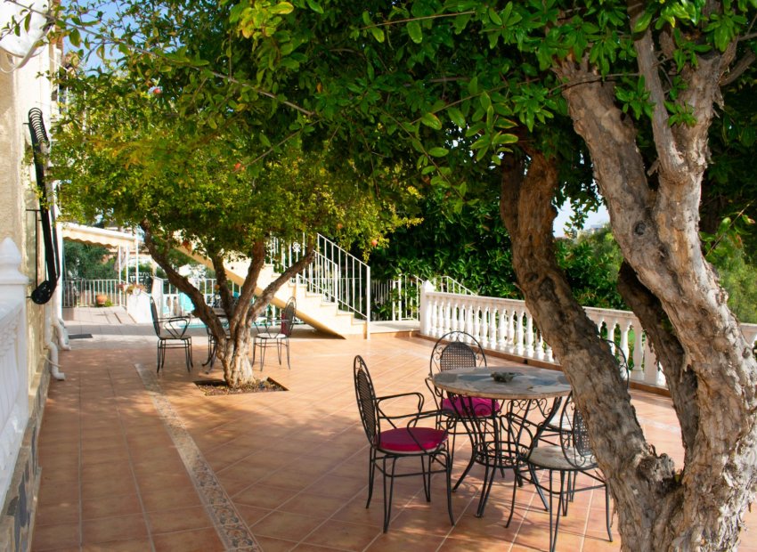Resale - Villa - Torrevieia - Torrevieja