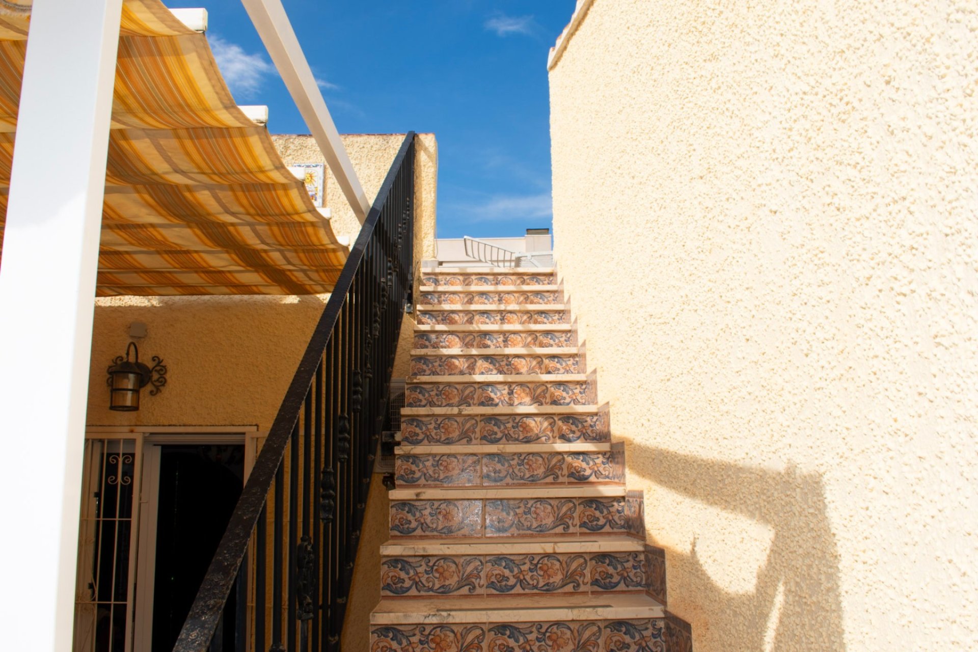 Resale - Villa - Torrevieia - Torrevieja