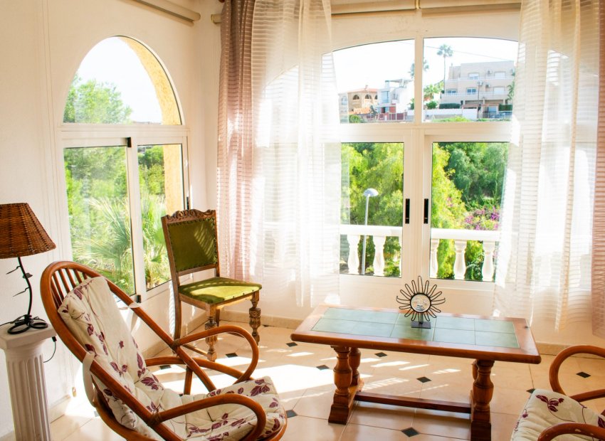 Resale - Villa - Torrevieia - Torrevieja