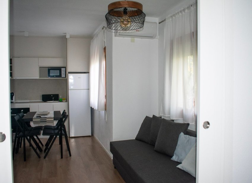 Resale - Villa - Torrevieia - Torrevieja